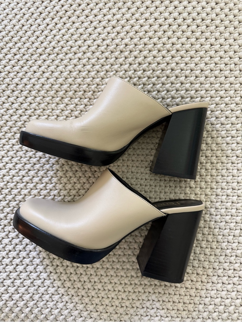 Feners Le Clog Leather Platform Mules – Cream/Ivory